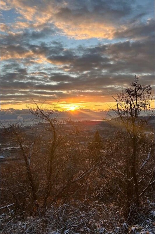 - ̗̀ ☆*𝗛𝗔𝗣𝗣𝗬 𝗡𝗘𝗪 𝗬𝗘𝗔𝗥 ! ! ☆* ̖́-